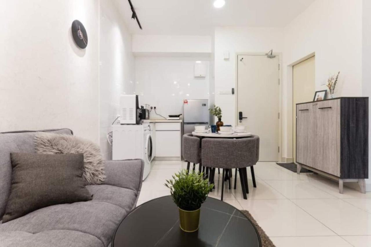 Apartamento Arte Mont Kiara 3Pax Jacuzzi Pool Gym Near Mitec Matrade Kuala Lumpur Exterior foto