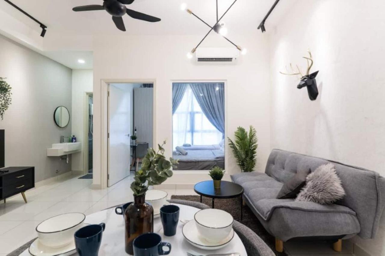 Apartamento Arte Mont Kiara 3Pax Jacuzzi Pool Gym Near Mitec Matrade Kuala Lumpur Exterior foto